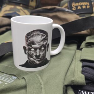 Crown Carp Mug Skull